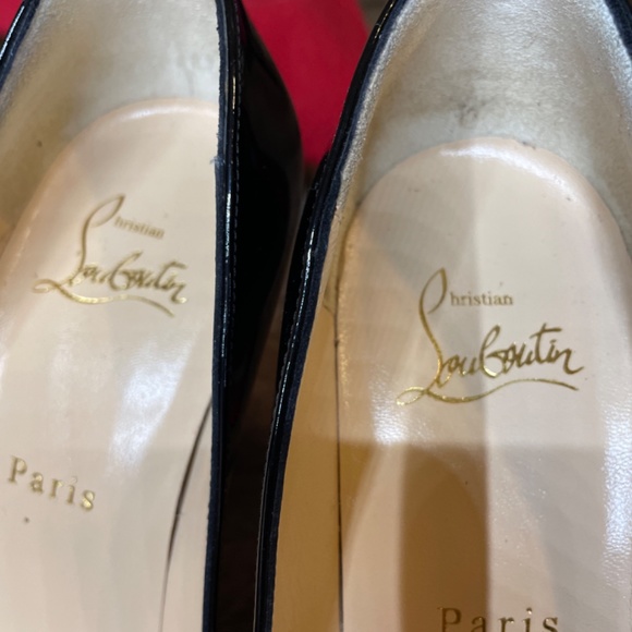 Christian Louboutin Pigalle Follies Pointed Toe Pump (size 8.5) - Picture 11 of 13